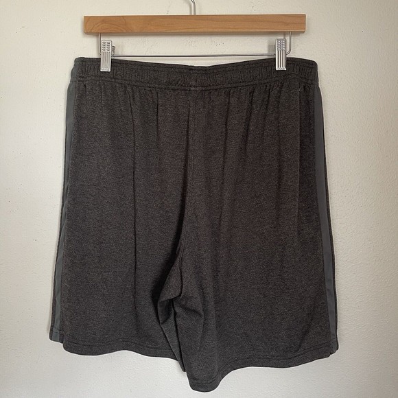 Adidas Men Activewear Shorts Dark Gray Logo Elastic Waist Pockets Size XL - Picture 5 of 7